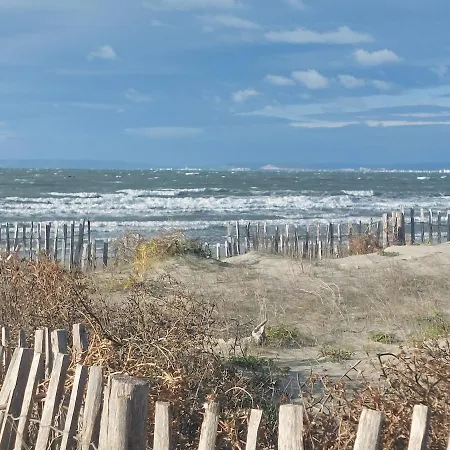 Magnifique Duplex Climatisé, 3 Chambres, Résidence Camargue Village, Bord De Mer, Apartamento *