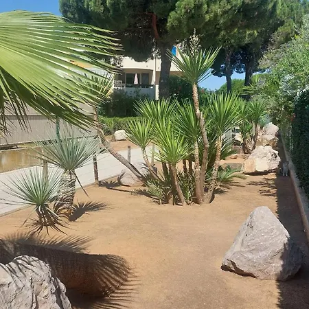 Magnifique Duplex Climatisé, 3 Chambres, Résidence Camargue Village, Bord De Mer,